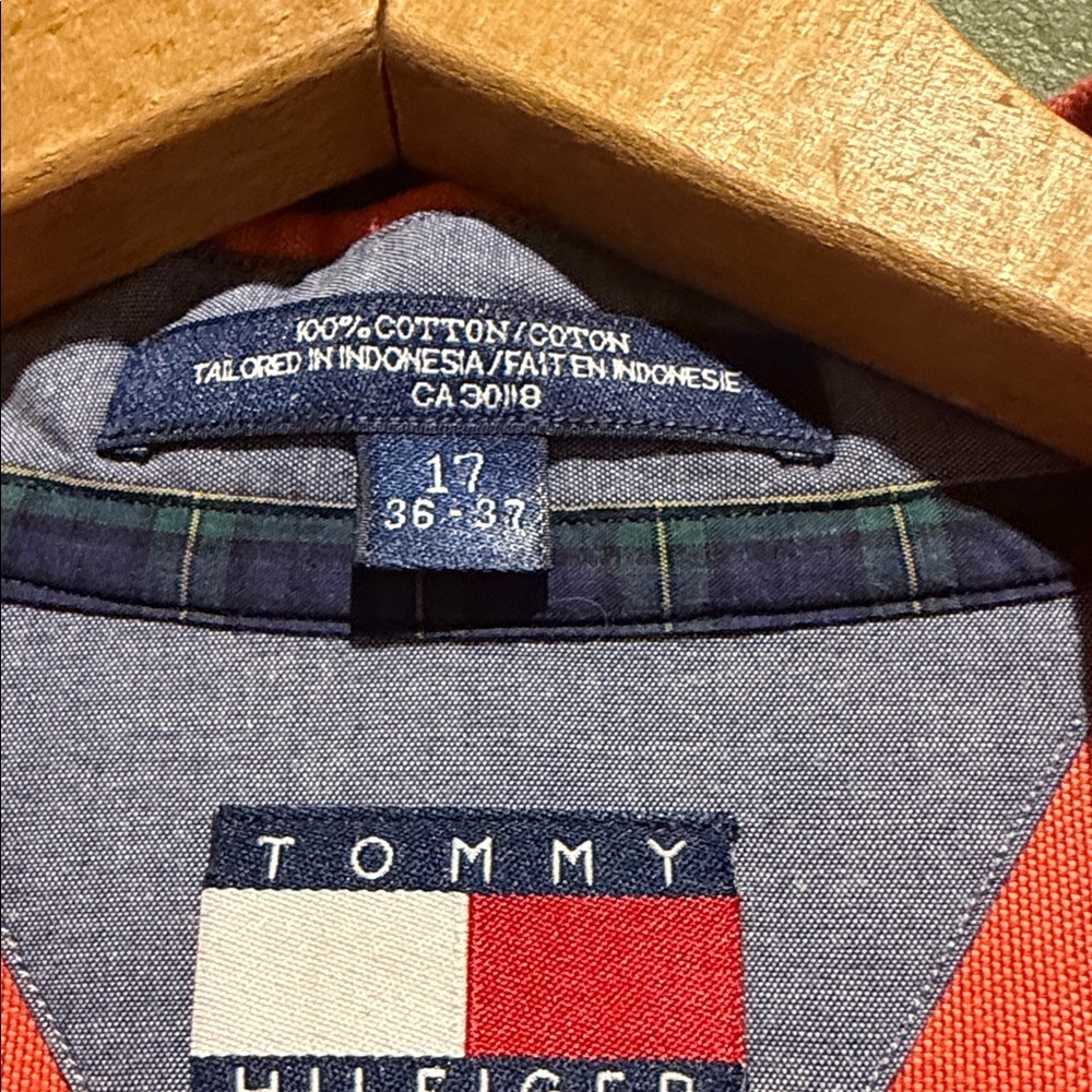 Vintage Tommy Hilfiger Men's Shirt - Picture 2 of 7